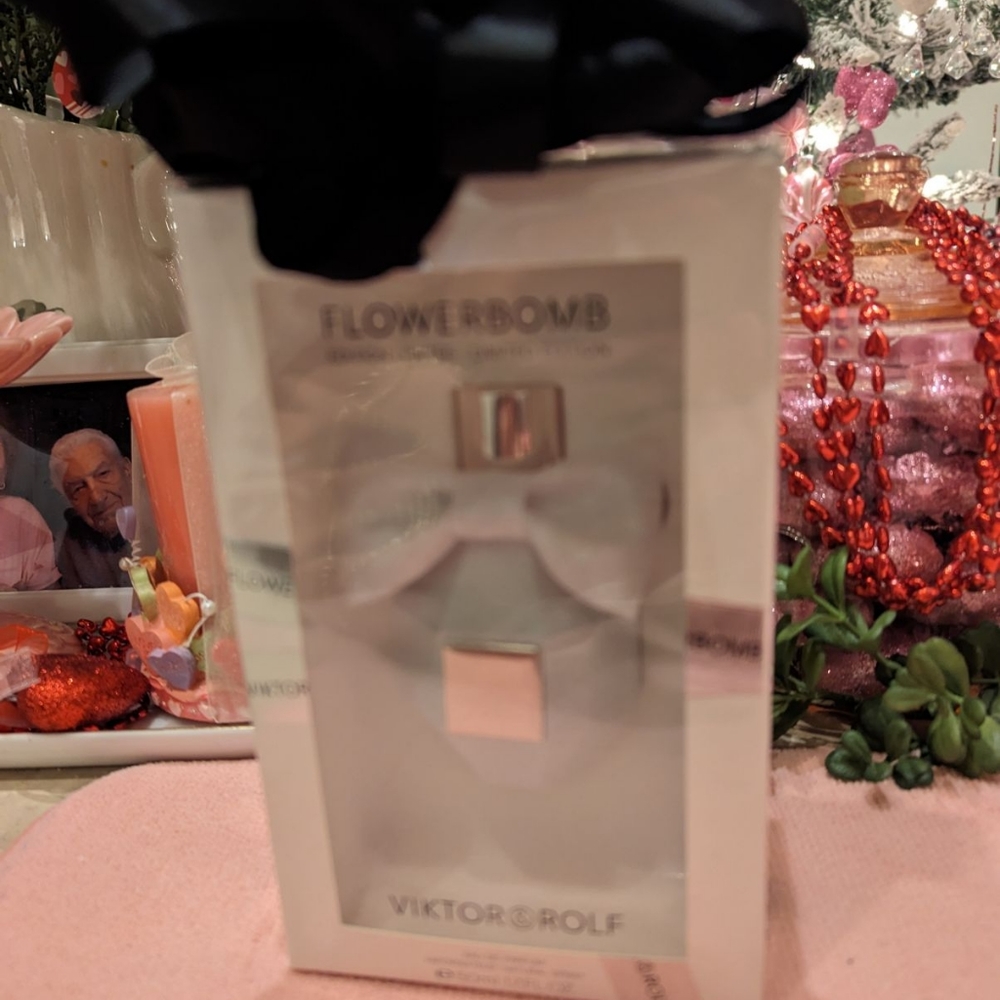 Flowerbomb Limited Edition Perfume